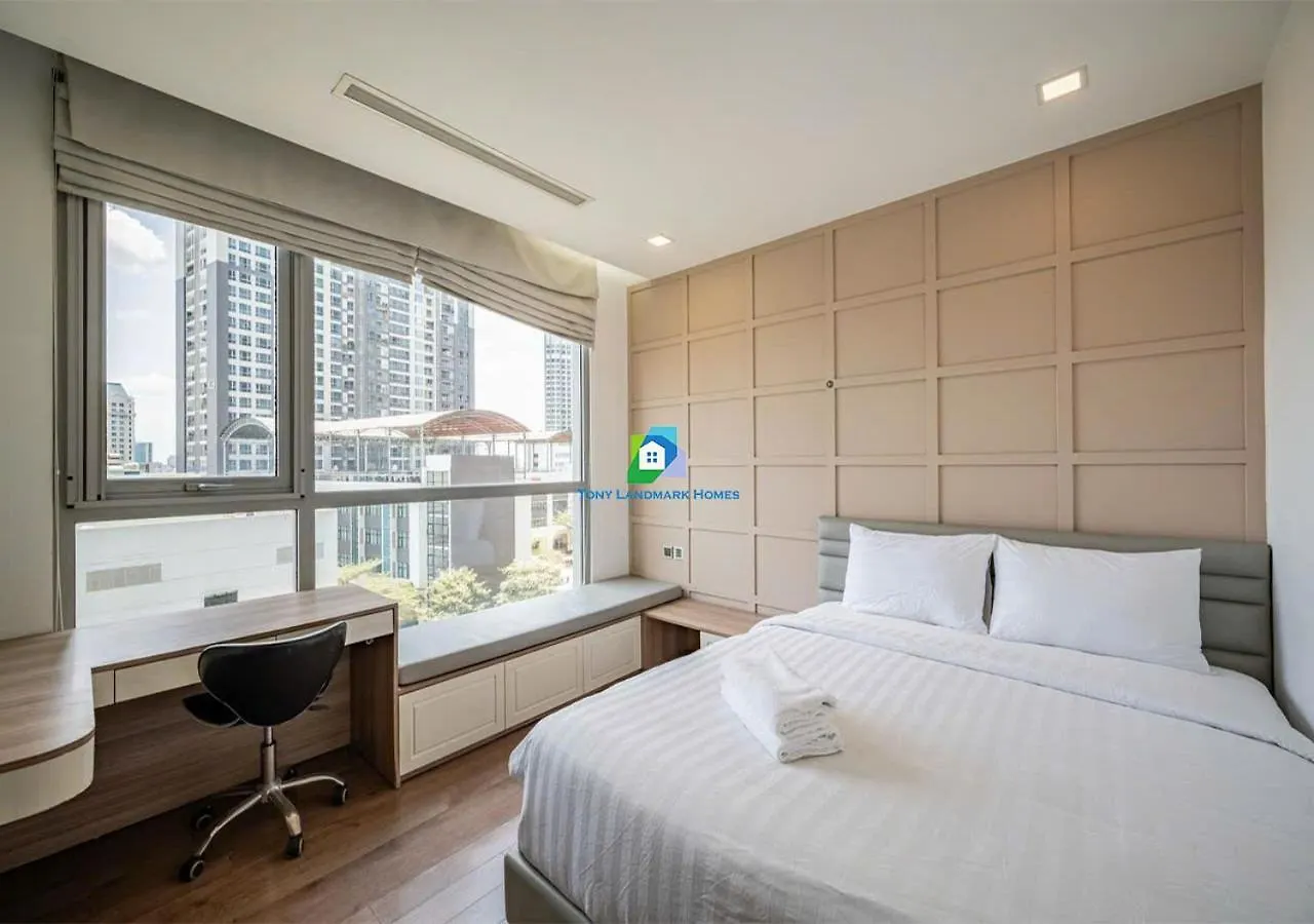 Apartment Vinhomes Luxury Haven Ho Chi Minh City