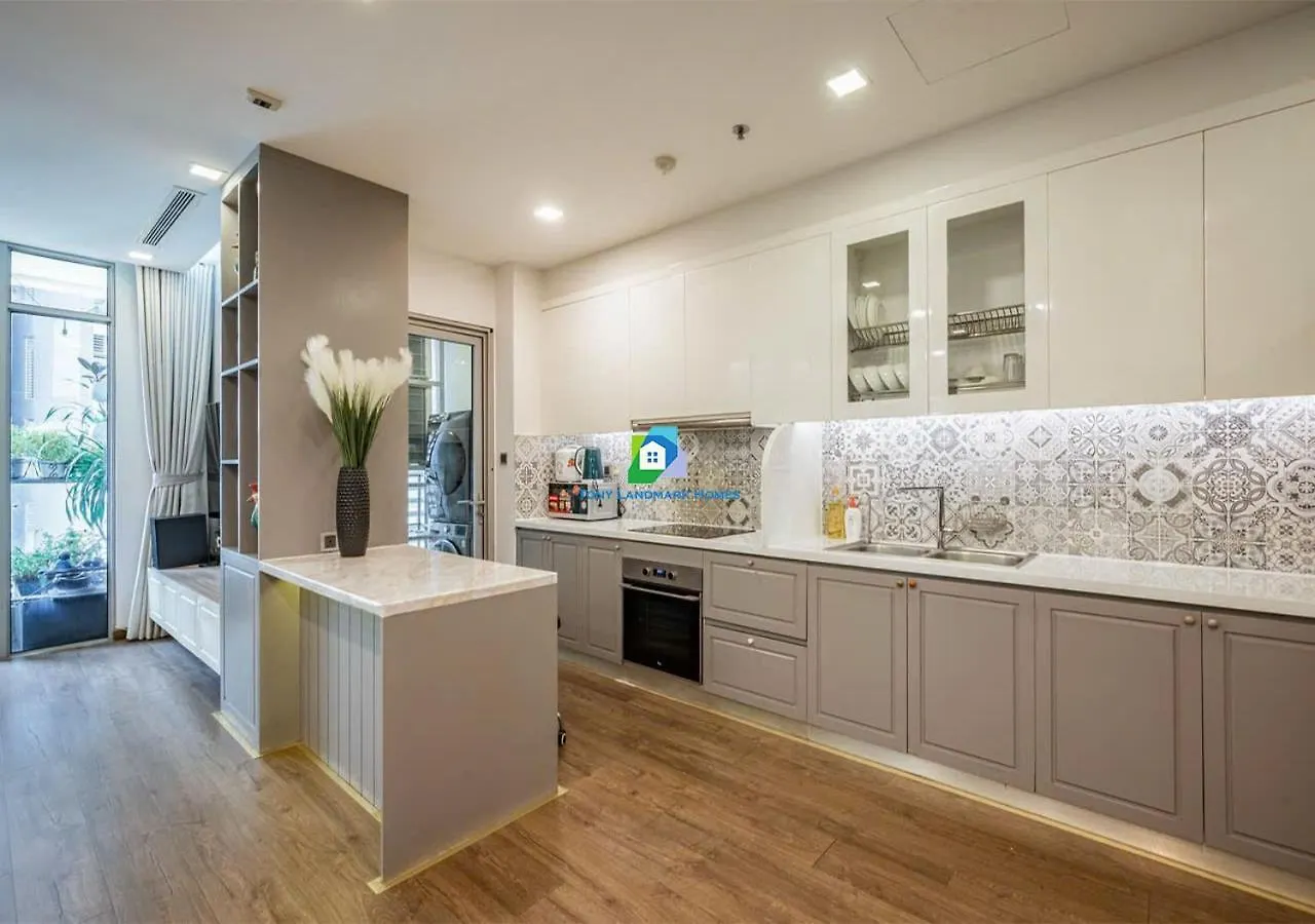 Vinhomes Luxury Haven 호치민 0*,  베트남